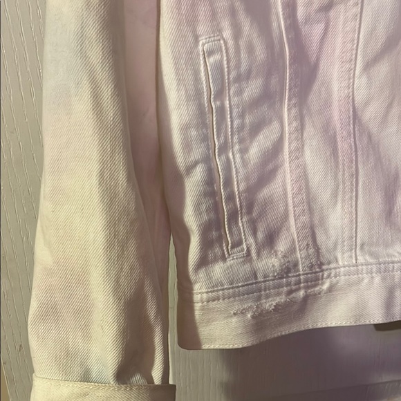 🩵3/$18🩵 American Eagle White Distressed Denim Jean Jacket Pastel Tie Dye Detail - Picture 6 of 11
